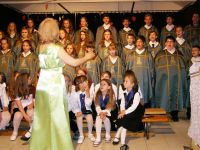 Jótékonysági évadzáró mûsor